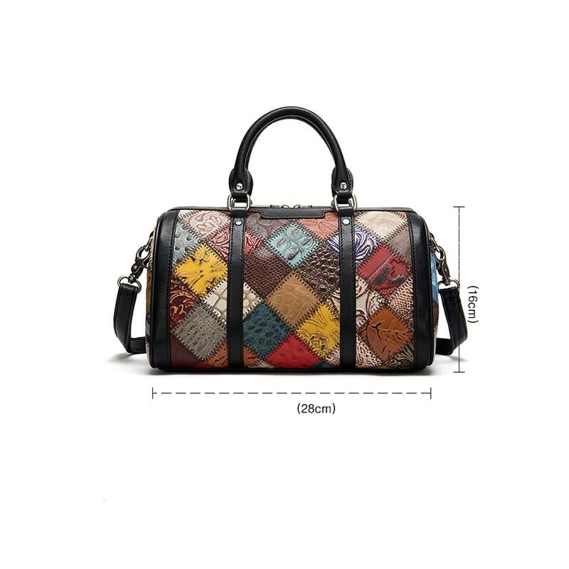 accessoire de voyage en cuir coloré