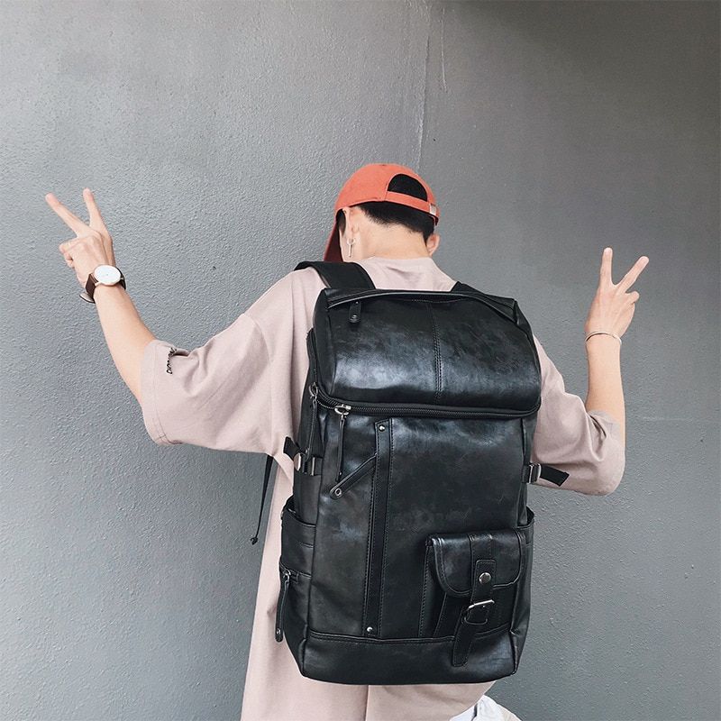 sac à dos noir souple pour le voyage